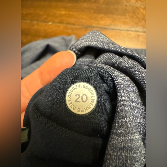 NWOT Lululemon Wunder Under Scalloped Hem High-Rise Crop - Picture 12 of 12